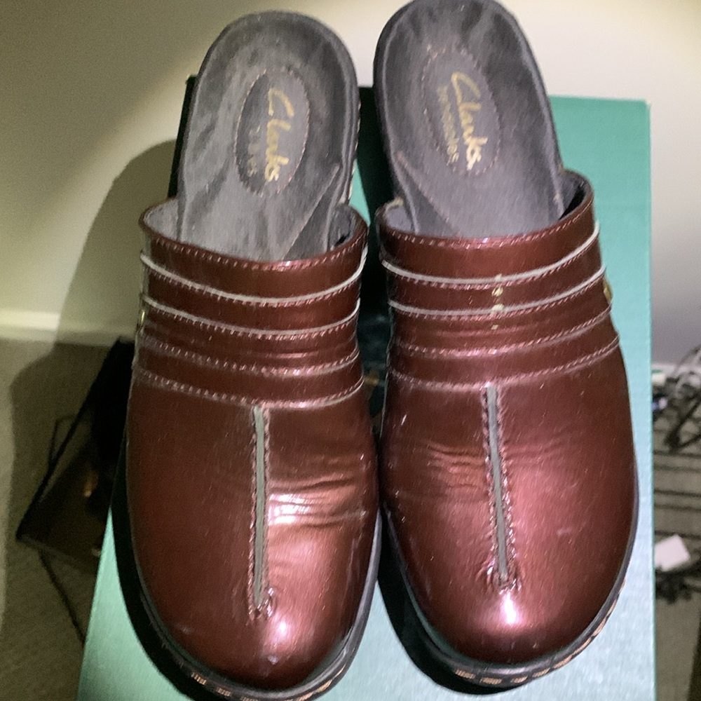 Clarks LEXI-CEDAR Vern Rouge Patent Leather Slip-On w/Cushioned Comfort Sz 7 - Picture 5 of 5